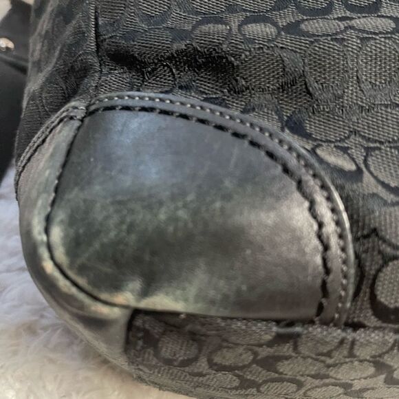 Coach Black Fabric logo &  leather trims  Detachable Strap. Large diaper bag - Picture 16 of 16